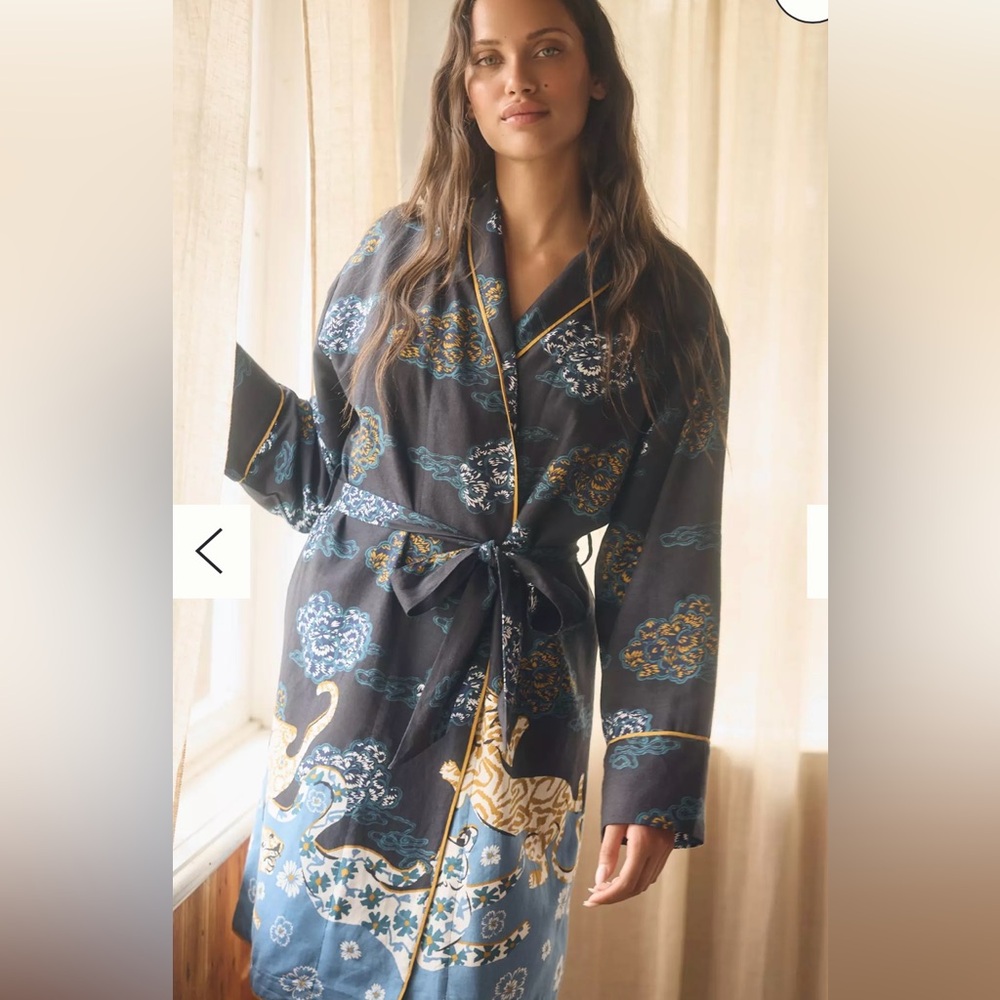 Anthropologie Black and Blue Women's Tiger Robe